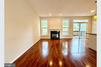 15519 Exmore Court, Woodbridge, VA 22191 - Photo 7