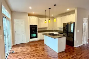 15519 Exmore Ct, Woodbridge, VA 22191 - Photo 3