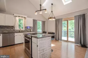 1619 Summit Dr, Haymarket, VA 20169 - Photo 9