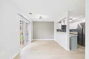 7981 Calvary Ct, Manassas, VA 20109 - Photo 5