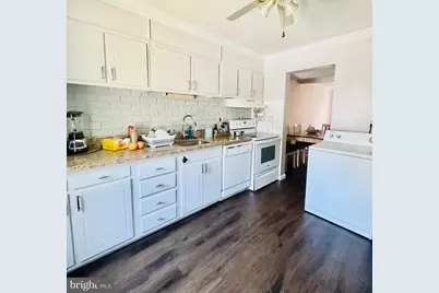 2909 Wetherburn Court, Woodbridge, VA 22191 - Photo 3
