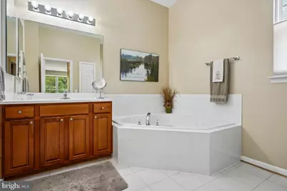 17021 Four Seasons Drive, Dumfries, VA 22025 - Photo 47