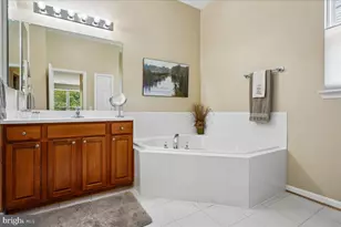 17021 Four Seasons Dr, Dumfries, VA 22025 - Photo 47