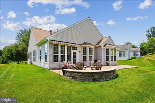 17021 Four Seasons Dr, Dumfries, VA 22025 - Photo 23