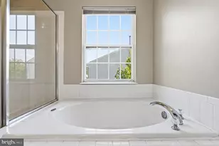15129 Gaffney Cir, Gainesville, VA 20155 - Photo 19