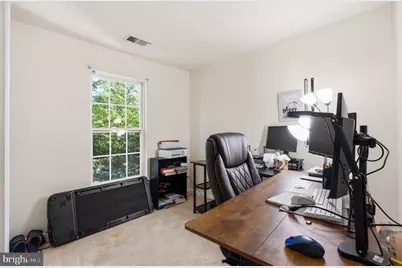 15129 Gaffney Circle, Gainesville, VA 20155 - Photo 17