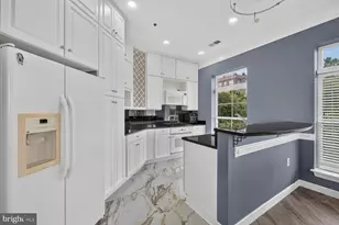 810 Belmont Bay Dr, Woodbridge, VA 22191 - Photo 7