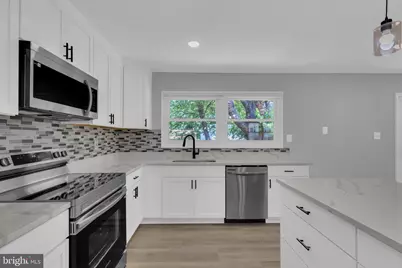 4950 Kirwyn Court, Woodbridge, VA 22193 - Photo 11