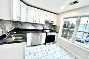 1338 Redbud Ct, Woodbridge, VA 22191 - Photo 5