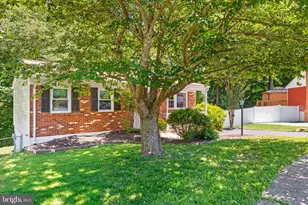 4850 Langer Ln, Woodbridge, VA 22193 - Photo 3