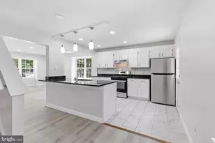 1921 Winslow Ct, Woodbridge, VA 22191 - Photo 7