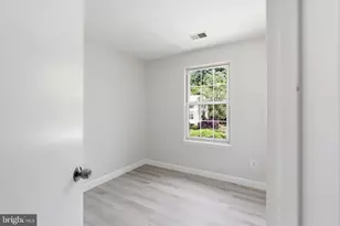 1921 Winslow Ct, Woodbridge, VA 22191 - Photo 17