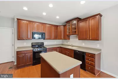6008 Preswell Court, Gainesville, VA 20155 - Photo 7