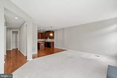 6008 Preswell Court, Gainesville, VA 20155 - Photo 5