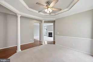 6008 Preswell Ct, Gainesville, VA 20155 - Photo 3