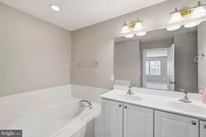 6008 Preswell Court, Gainesville, VA 20155 - Photo 23