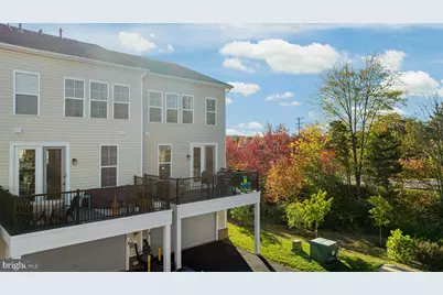 6746 Upland Manor Drive, Gainesville, VA 20155 - Photo 17