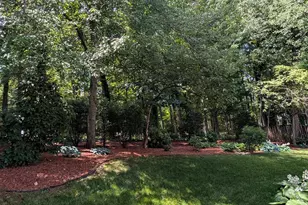 4917 Frishman Ct, Woodbridge, VA 22193 - Photo 3