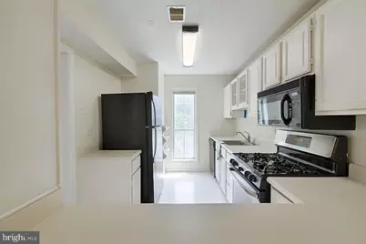 12110 Cardamom Drive #12110, Woodbridge, VA 22192 - Photo 3