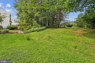 13104 Holly Leaf Ct, Woodbridge, VA 22192 - Photo 15