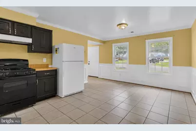 5566 Saint Charles Drive, Woodbridge, VA 22193 - Photo 11