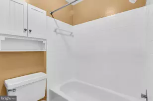 5566 St Charles Dr, Woodbridge, VA 22193 - Photo 25