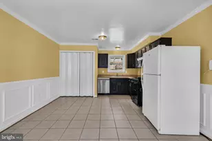 5566 St Charles Dr, Woodbridge, VA 22193 - Photo 7