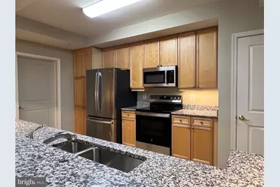 485 Harbor Side Street #412, Woodbridge, VA 22191 - Photo 9