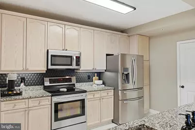 485 Harbor Side Street #610, Woodbridge, VA 22191 - Photo 5