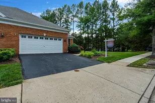 5245 Armour Ct, Haymarket, VA 20169 - Photo 3