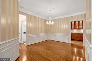 5245 Armour Ct, Haymarket, VA 20169 - Photo 7