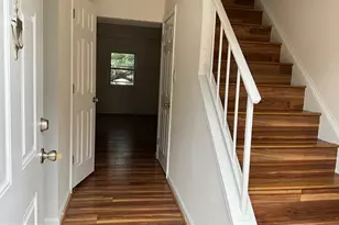 2023 Mayflower Dr, Woodbridge, VA 22192 - Photo 3