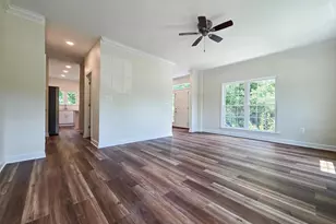 3300 Broker Ln, Woodbridge, VA 22193 - Photo 9