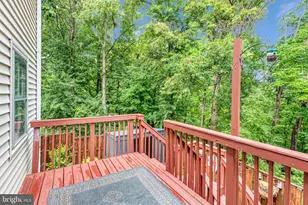 1947 Mayflower Dr, Woodbridge, VA 22192 - Photo 17