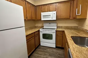 10465 Dylan Pl, Manassas, VA 20109 - Photo 7