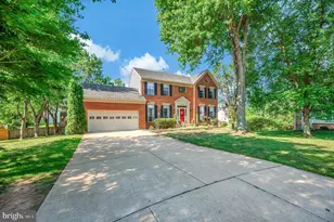 18849 Beaten Path Ct, Triangle, VA 22172 - Photo 13