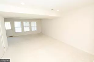 15974 Canada Goose Loop, Woodbridge, VA 22191 - Photo 19