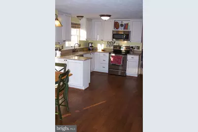 15404 Beachview Drive, Montclair, VA 22025 - Photo 3
