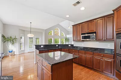 8720 Lords View Loop, Gainesville, VA 20155 - Photo 9
