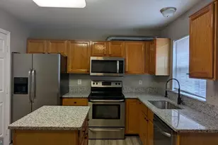 1875 Tiger Lily Cir, Woodbridge, VA 22192 - Photo 5