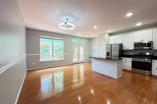 14216 Legend Glen Ct, Gainesville, VA 20155 - Photo 5