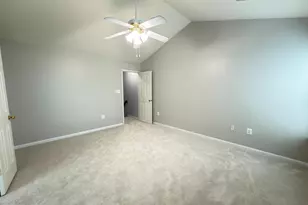 14216 Legend Glen Ct, Gainesville, VA 20155 - Photo 9