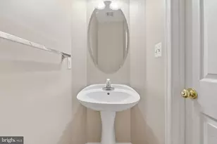 9036 Woodpecker Ct, Gainesville, VA 20155 - Photo 27