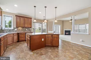 9036 Woodpecker Ct, Gainesville, VA 20155 - Photo 13