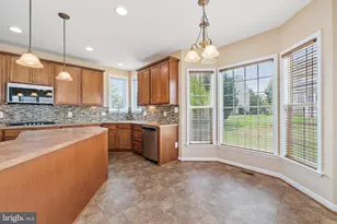 9036 Woodpecker Ct, Gainesville, VA 20155 - Photo 17