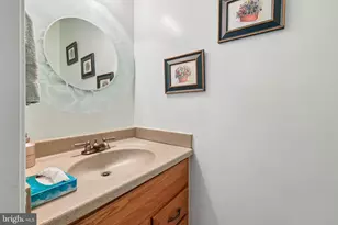 11598 Overleigh Dr, Woodbridge, VA 22192 - Photo 9