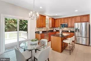 10624 Berry Orchard Ct, Manassas, VA 20112 - Photo 13