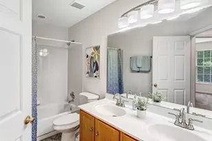 2562 Grayton Ln, Woodbridge, VA 22191 - Photo 21