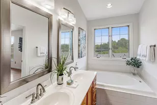 2562 Grayton Ln, Woodbridge, VA 22191 - Photo 13