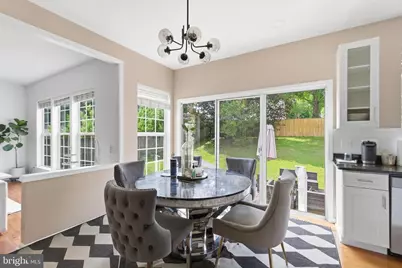 5880 Moonbeam Drive, Woodbridge, VA 22193 - Photo 11